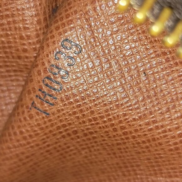 Authentic Louis Vuitton Amazon Brown Monogram Crossbody LCMON188-112025 - Picture 8 of 9